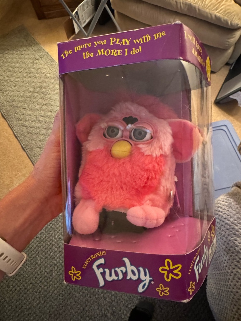 Rare - excellent condition Furby. 1998 / 1999. With tags. Like new. In box.